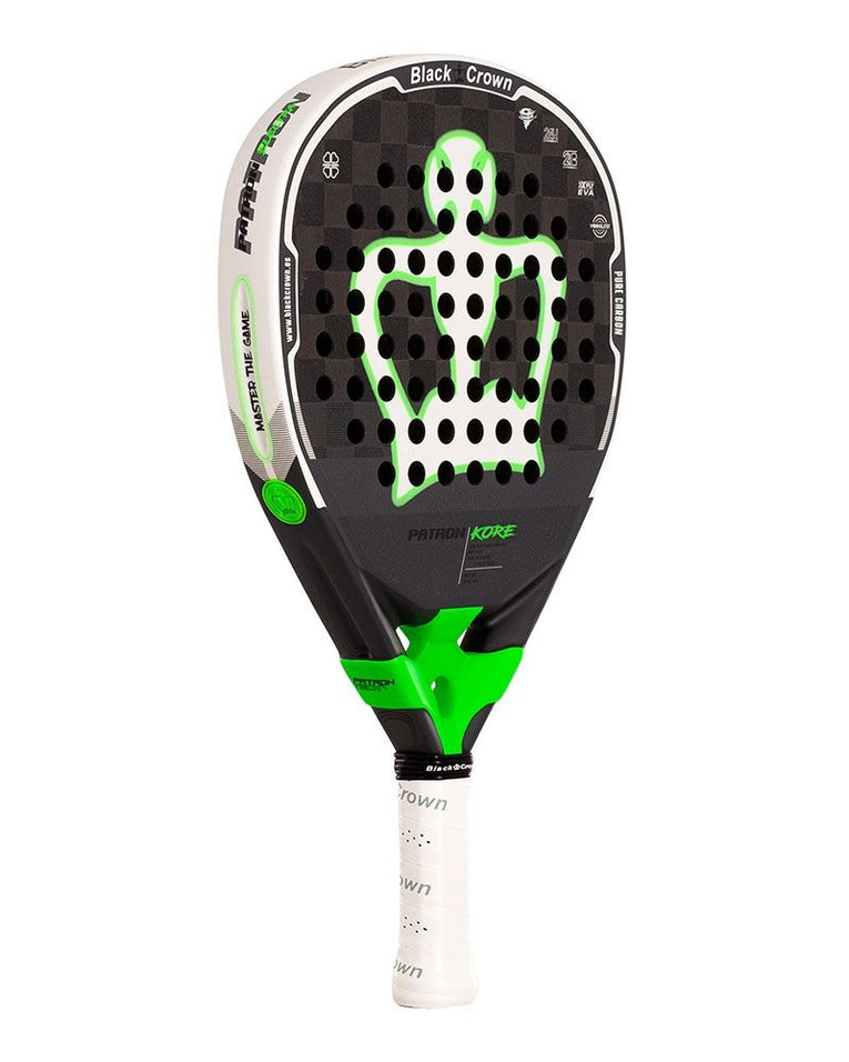 Black Crown Patron Kore padelracket schuin vooraanzicht