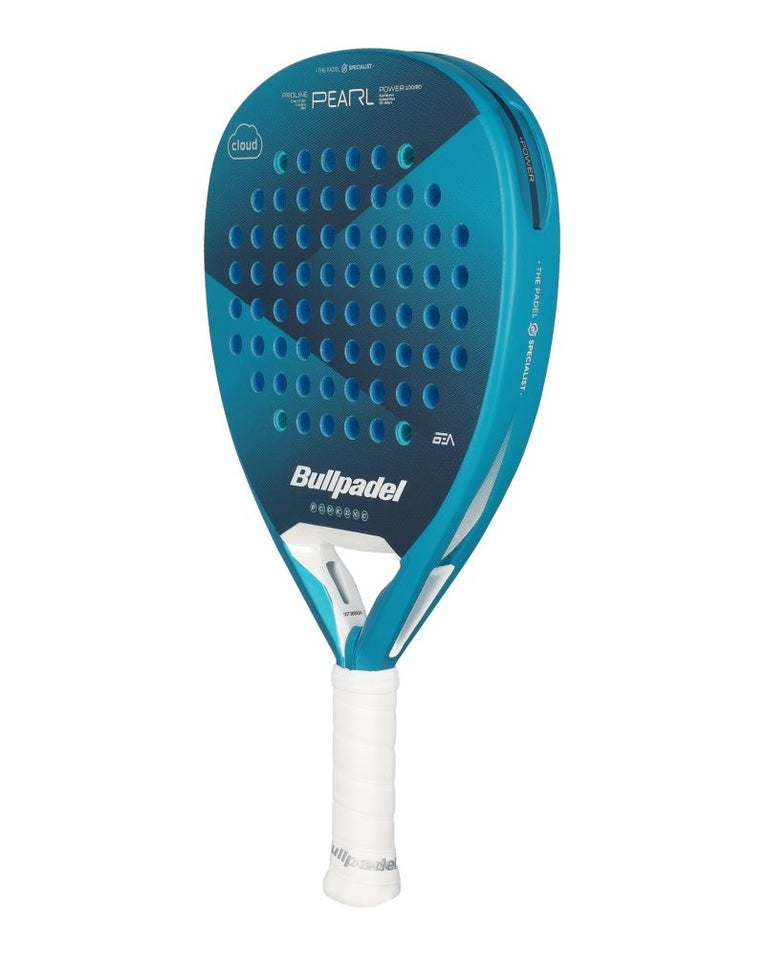 Bullpadel Pearl Cloud 2025 dames padelracket schuin vooraanzicht rechts
