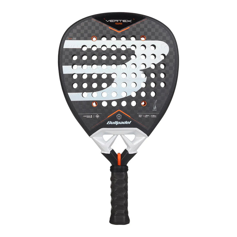 Bullpadel Vertex 05 27 padelracket vooraanzicht in zwart wit met oranje details