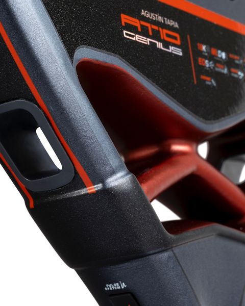 EOS Flap technologie en brugdetail van de Nox AT10 Genius 18K Alum By Agustín Tapia 2025