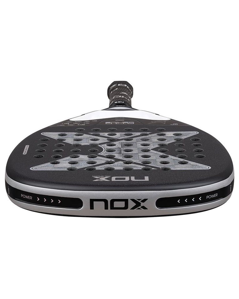 Nox AT10 Genius Attack 18K Alum 2026 bovenaanzicht frame en racketblad