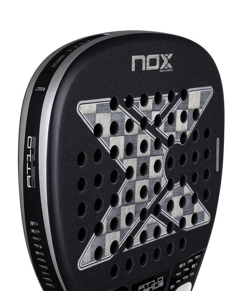 Nox AT10 Genius Attack 18K Alum 2026 detail racketblad met 18K Alum carbon