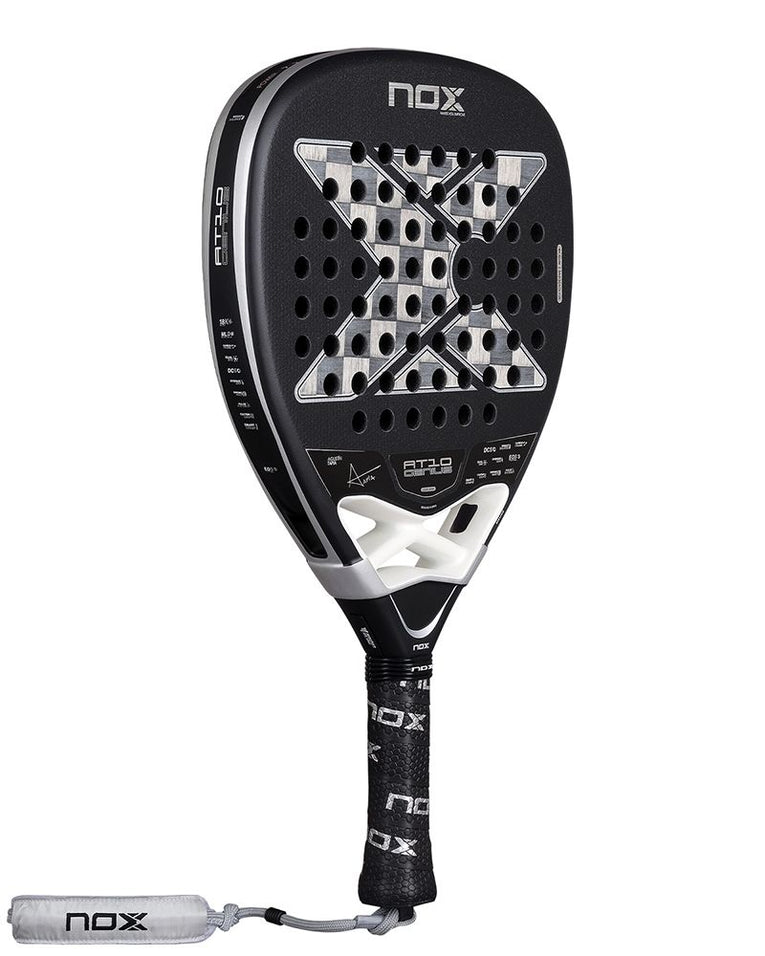 Nox AT10 Genius Attack 18K Alum 2026 schuin vooraanzicht padelracket