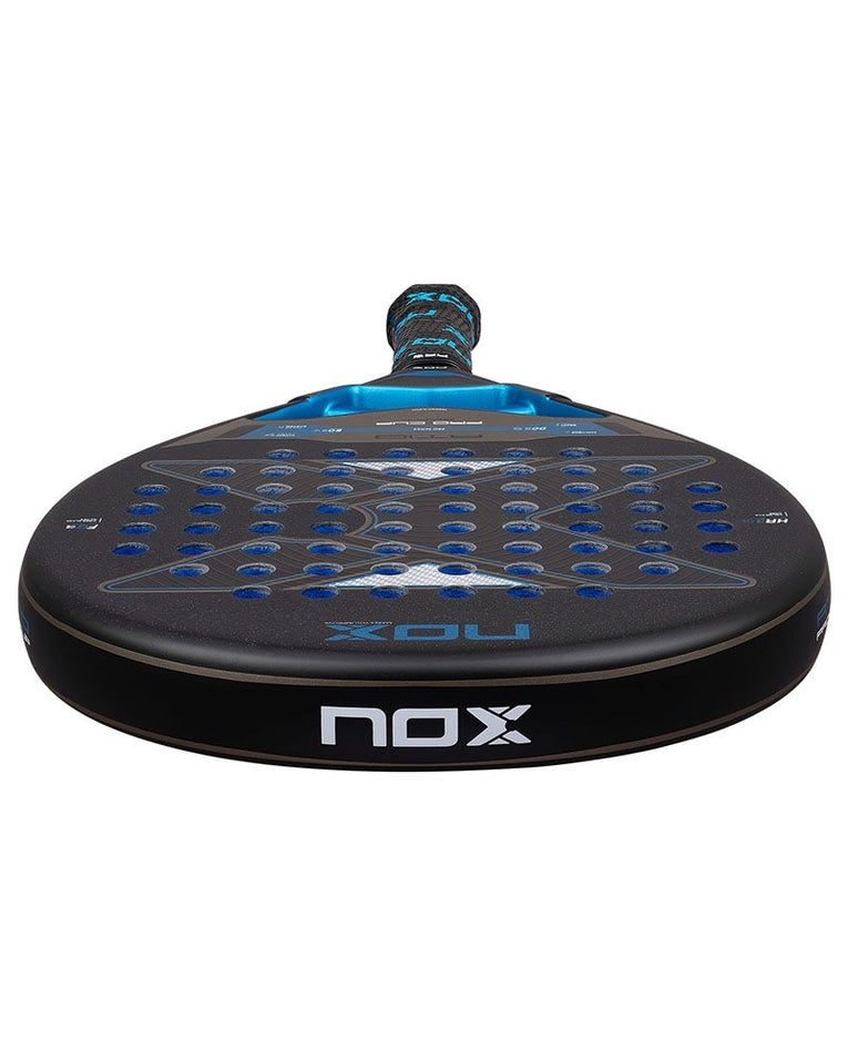 Bovenkant en frameprofiel van de NOX AT10 Pro Cup Soft 2026 padelracket