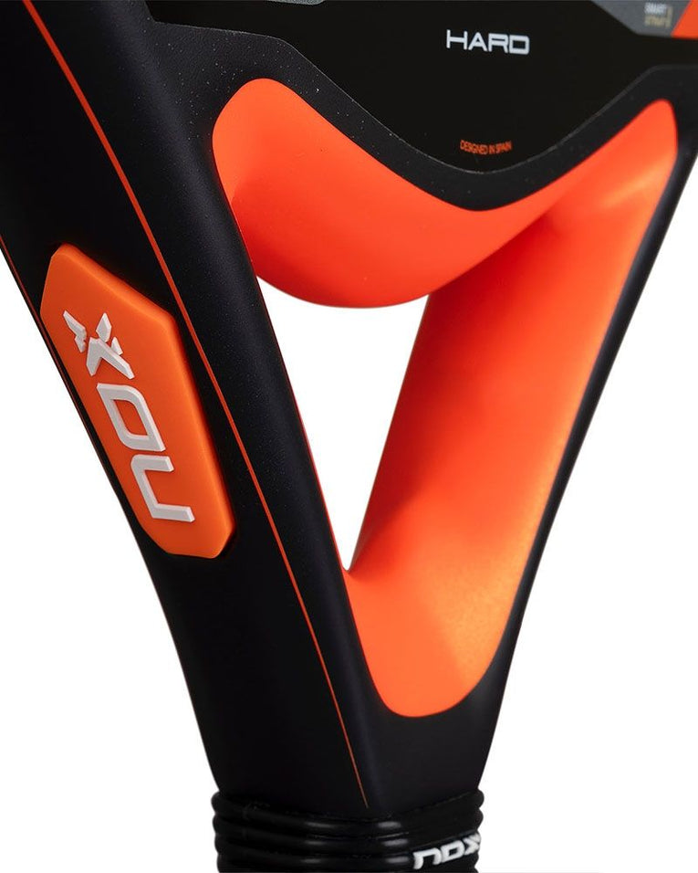 Nox Equation Hard Advanced 2026 detail brugconstructie close-up padelracket