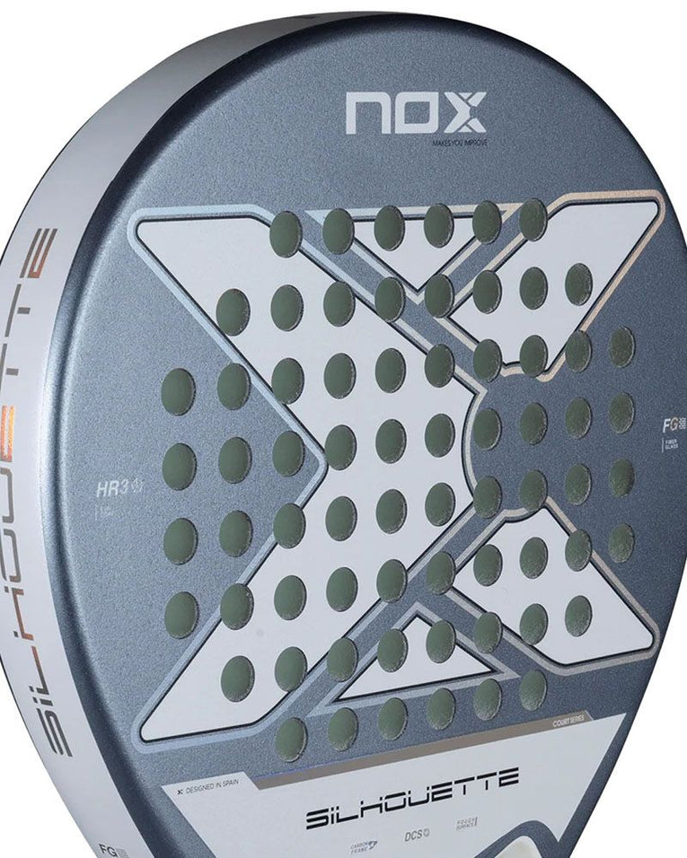 Close-up van het slagvlak van de NOX X-One Silhouette 2026
