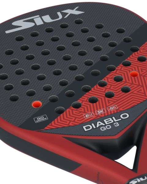 Detail van het racketblad van de Siux Diablo Go 3 met 3K Carbon constructie