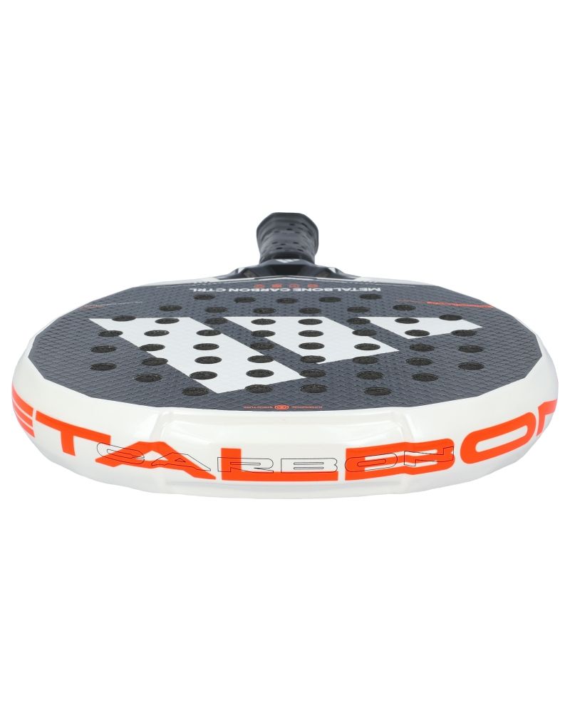 Bovenkant van de Adidas Metalbone Carbon CTRL 2026 padelracket