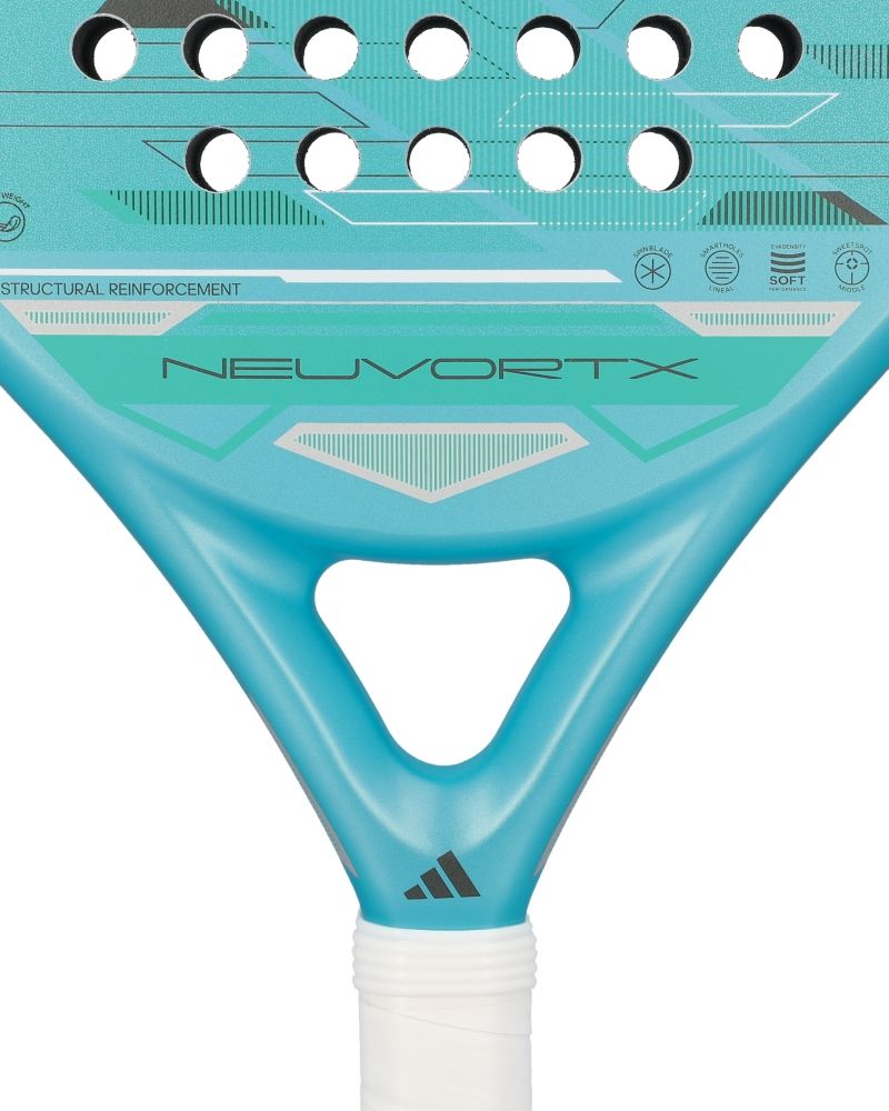 Detail van Adidas Neuvortx Light Blauw brug en Structural Reinforcement
