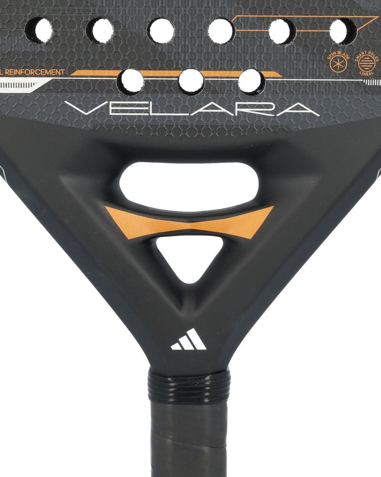 Detail van de brugconstructie van de Adidas Velara Glass Fiber Black