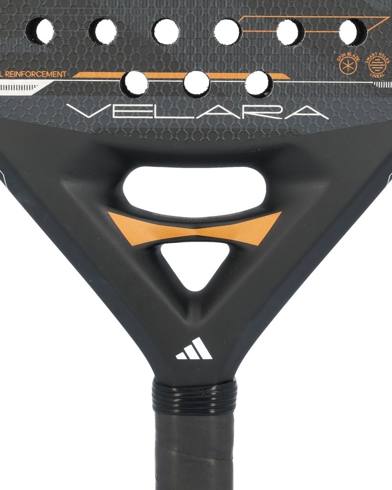 Detail van de brugconstructie van de Adidas Velara Glass Fiber Black