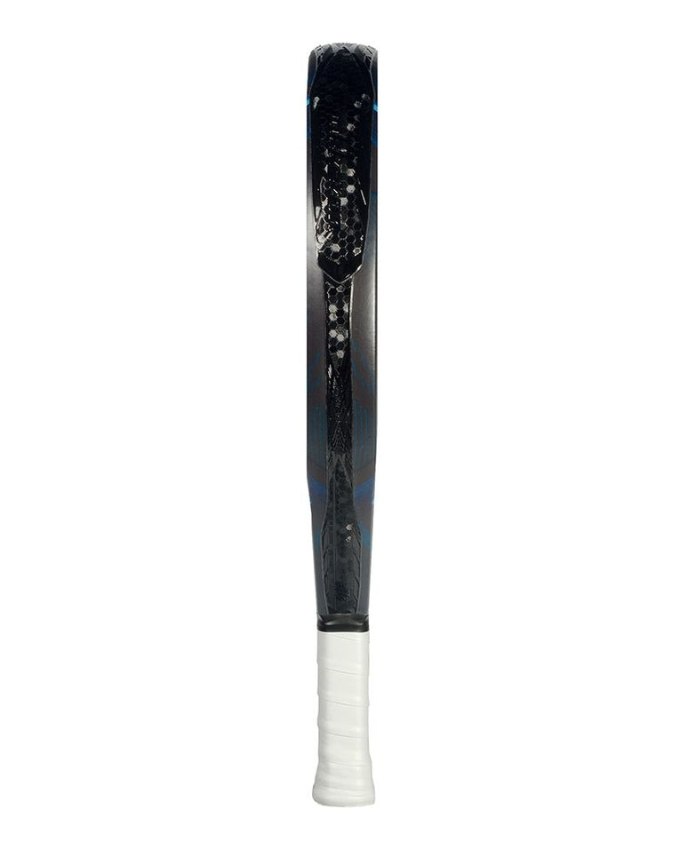 Akkeron Stormbreaker