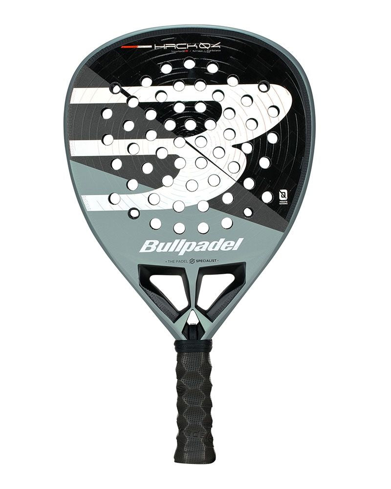 Bullpadel Hack 04 2026 front padelracket