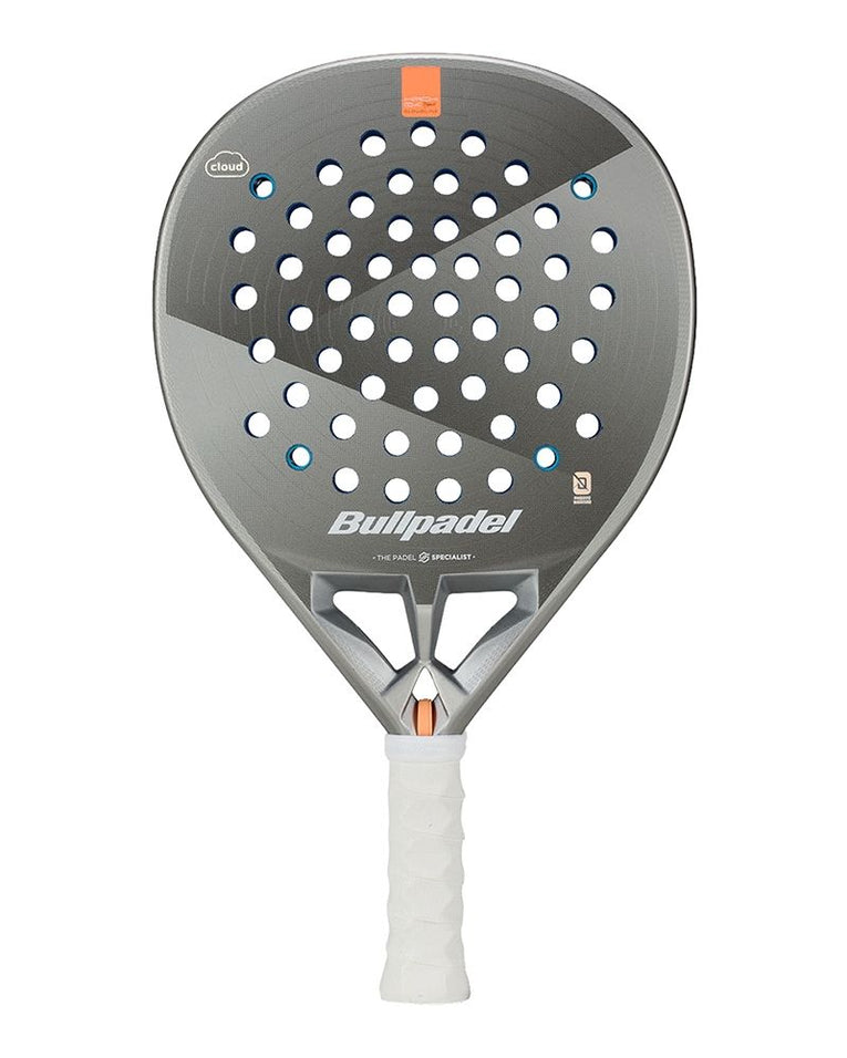 Bullpadel Hack 04 Hybrid Cloud 2026 front padelracket