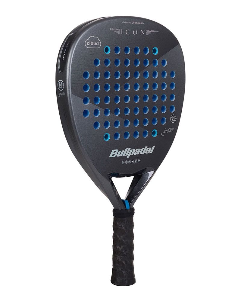 Bullpadel Icon Cloud 2025 padelracket schuin vooraanzicht met diamantvorm