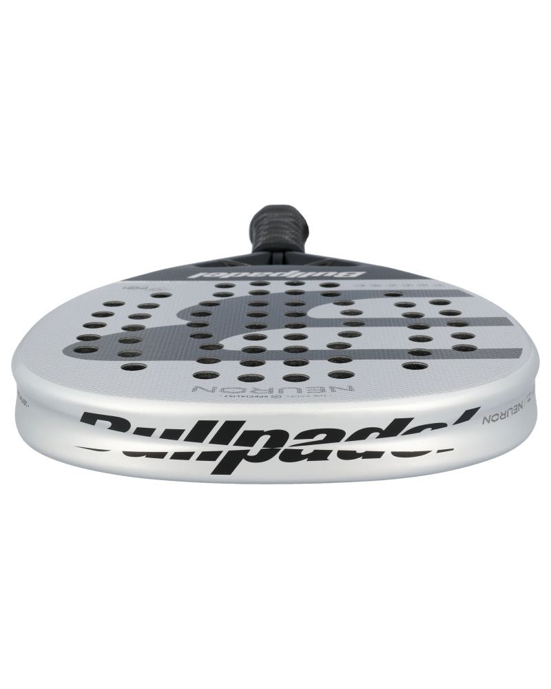 Bullpadel Neuron 25 padelracket bovenaanzicht met CustomWeight systeem