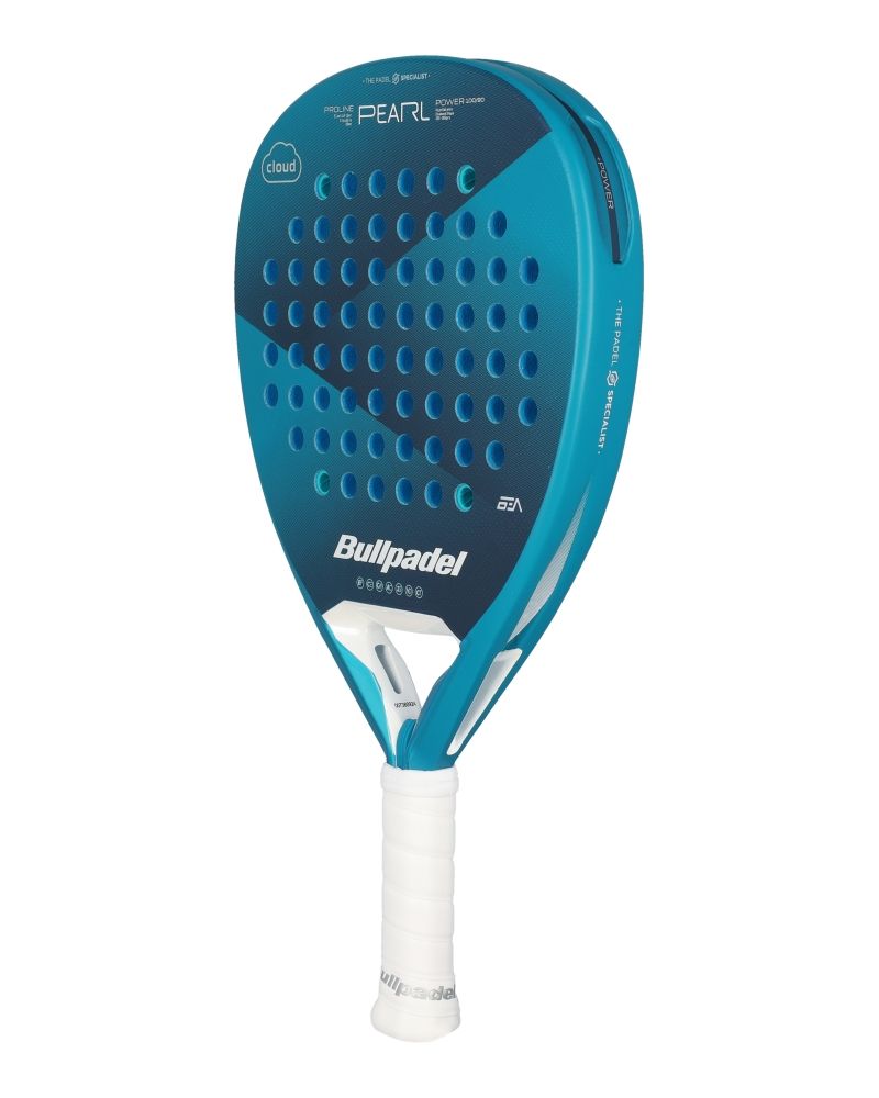 Bullpadel Pearl Cloud 2025 dames padelracket schuin vooraanzicht rechts