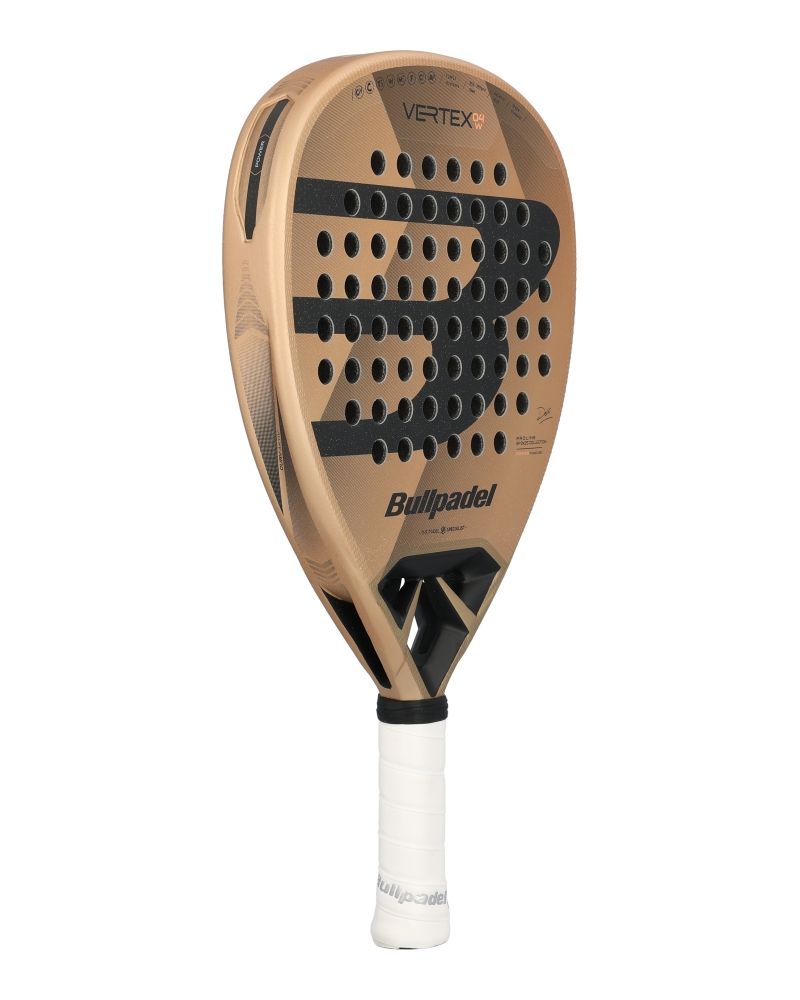 Bullpadel Vertex 04 25 Dames schuin achteraanzicht