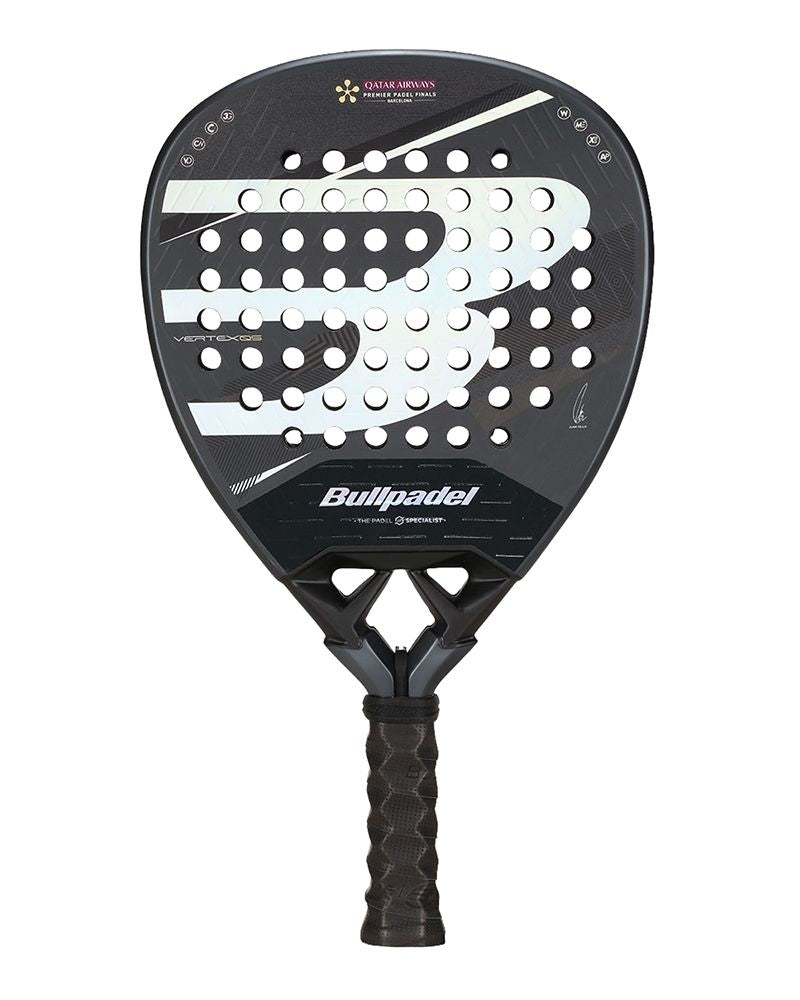 Bullpadel Vertex 05 Tour Final 25 padelracket voorkant in zwart en grijs