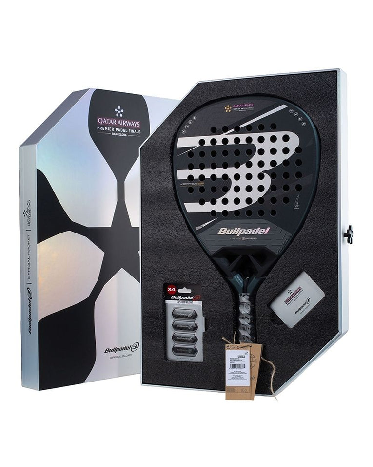 Bullpadel Vertex 05 Tour Final 25 padelracket in geopende speciale verpakking