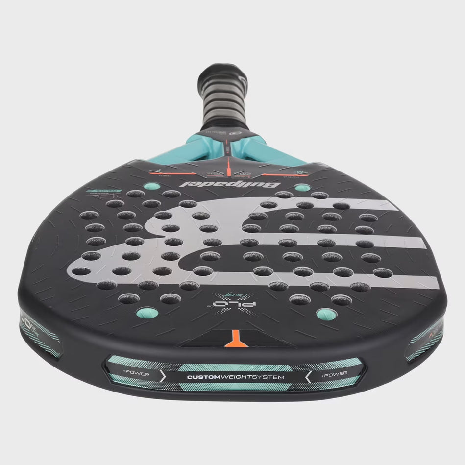 Detail van het Custom Weight System van de Bullpadel XPLO Comfort 27