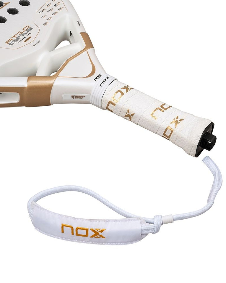 Nox AT10 Genius 12K Alum Xtreme 2026 detail handvat en polslus