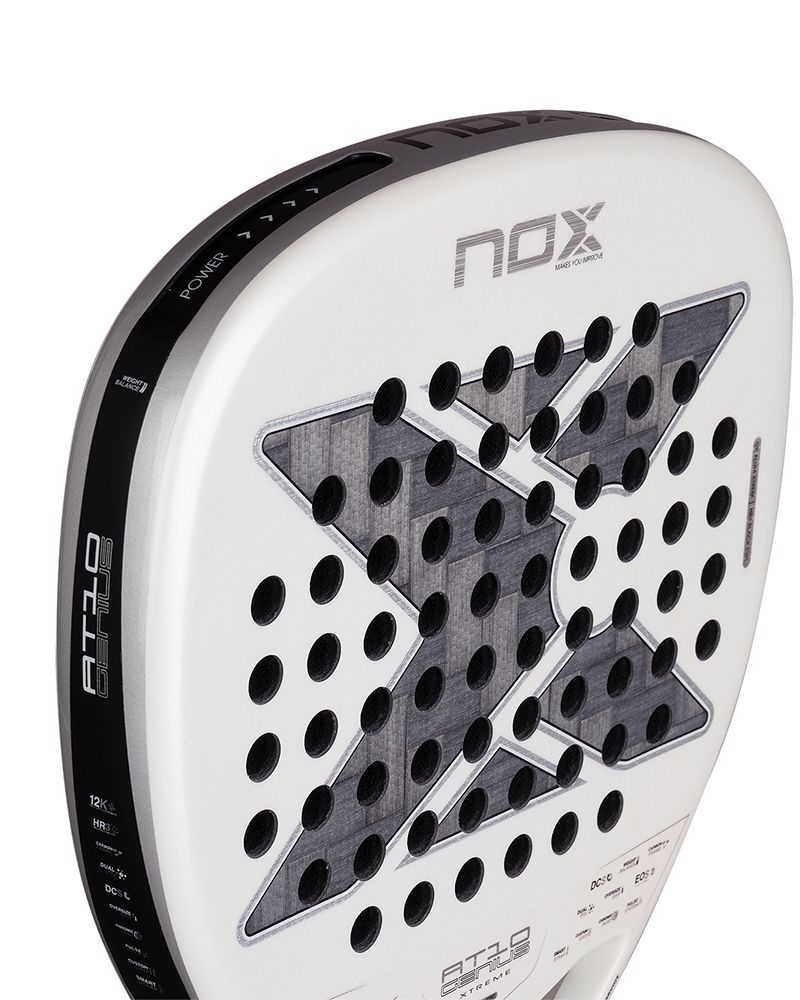 Nox AT10 Genius Attack 12K Alum XTREM 2026 schuin vooraanzicht padelracket