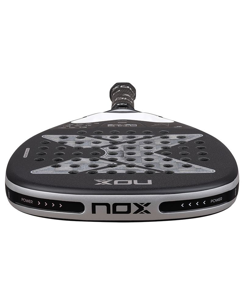Nox AT10 Genius Attack 18K Alum 2026 bovenaanzicht frame en racketblad