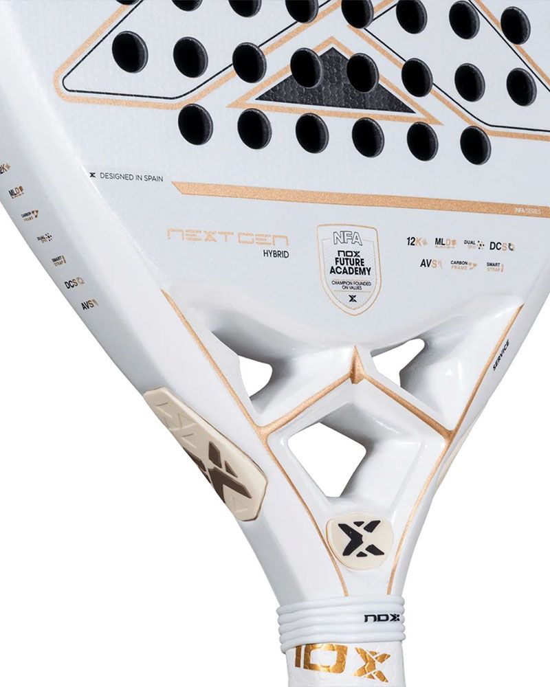 Detail van brug en carbon frame van de Nox NextGen Pro Hybrid 12K NFA Series 2026