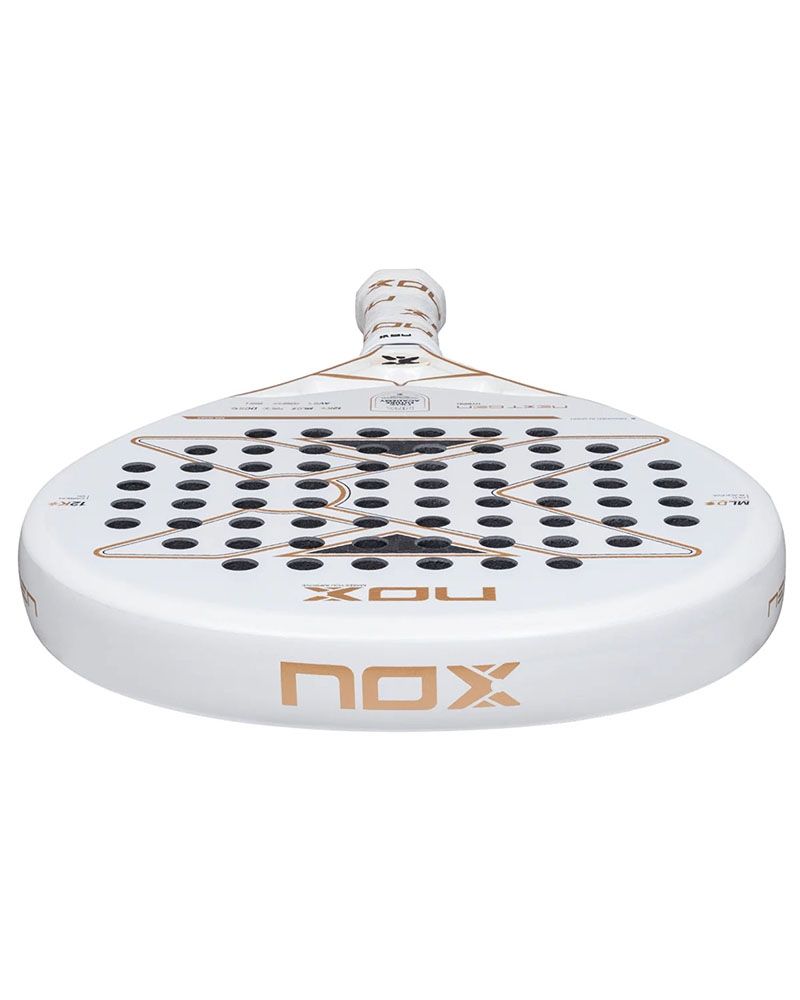 Detail van rand en slagvlakprofiel van de Nox NextGen Pro Hybrid 12K NFA Series 2026