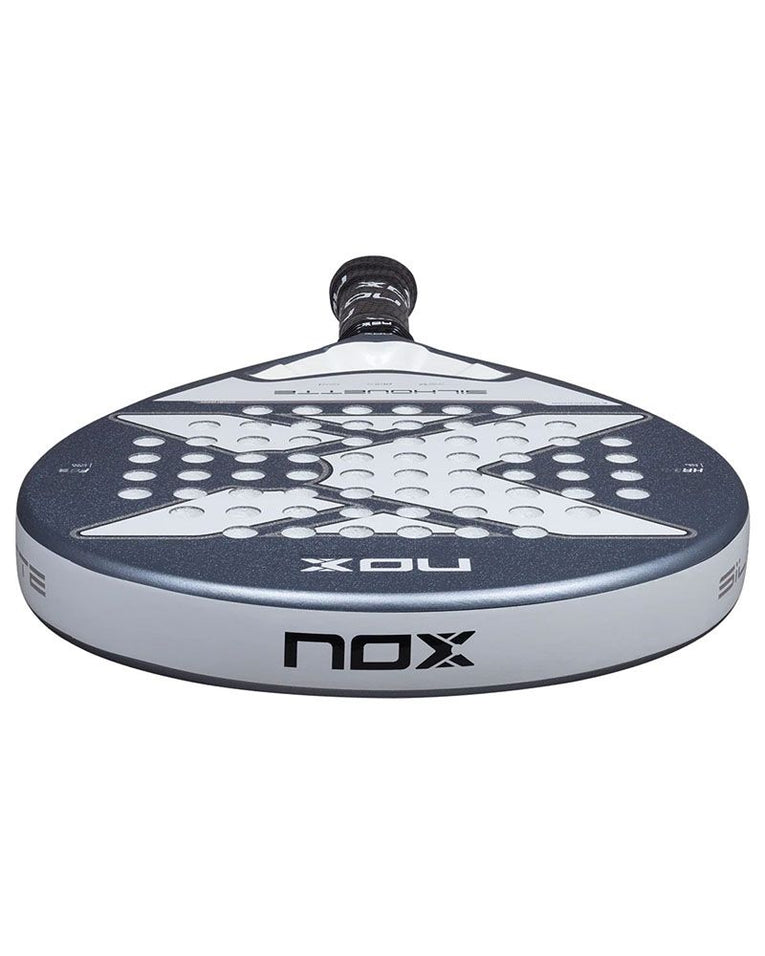 Bovenaanzicht van de NOX X-One Silhouette 2026 met racketframe en slagvlak