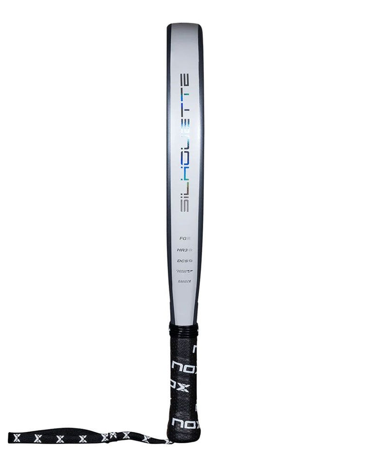 Zijaanzicht van de NOX X-One Silhouette 2026 met racketprofiel