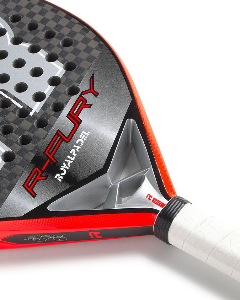 Detail van frame en brug van de Royal Padel RP Fury 2026