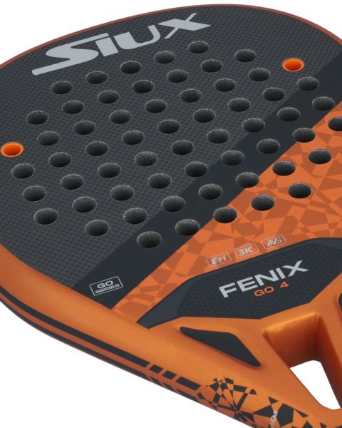 Detail van het racketblad van de Siux Fenix IV Go met 3K Carbon