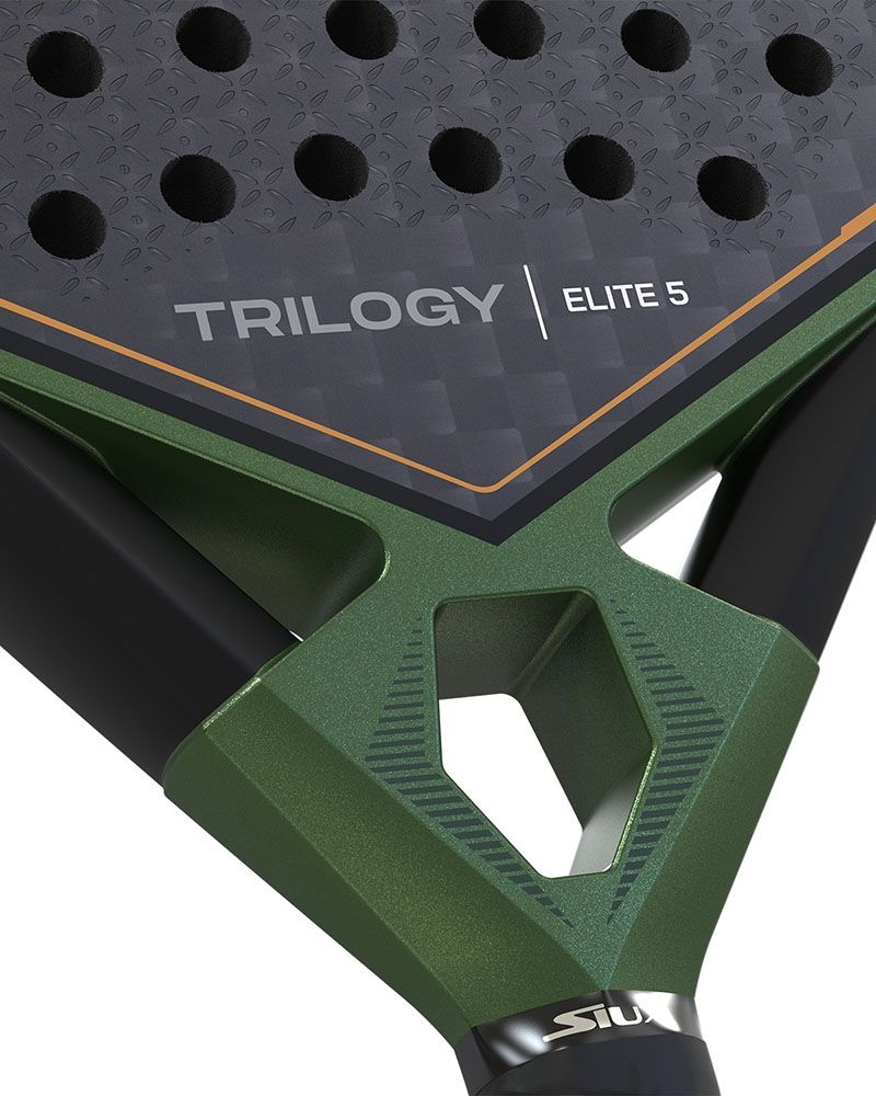 Detail van het hart van het Siux Trilogy Elite 5 padelracket voor extra stabiliteit en controle