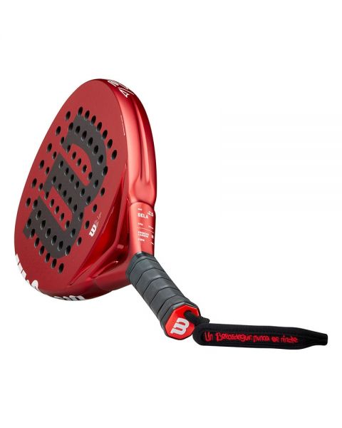 Detail van het profiel en frame van het Wilson Bela Pro V2.5 padelracket